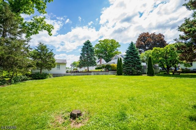 133 Frost Ave, Phillipsburg Town, NJ 08865