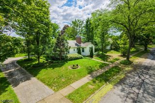 133 Frost Ave, Phillipsburg Town, NJ 08865