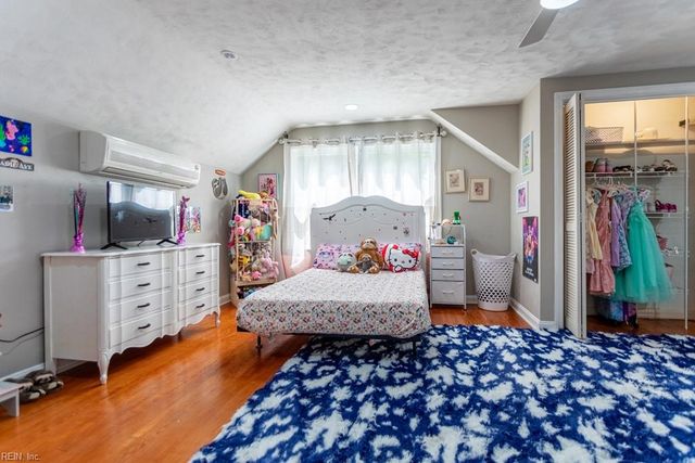 309 Mimosa DR, Newport News, VA 23606