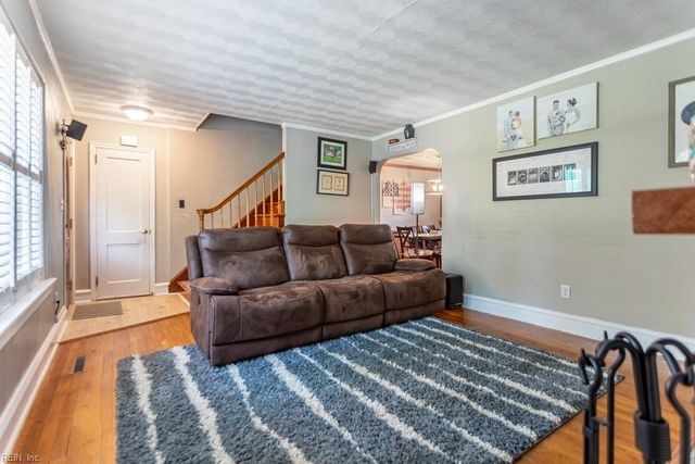 309 Mimosa DR, Newport News, VA 23606