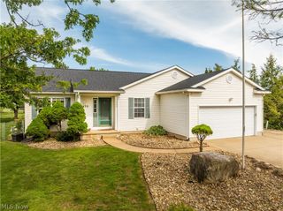 6470 Pilot Knob Avenue NE, Louisville, OH 44641