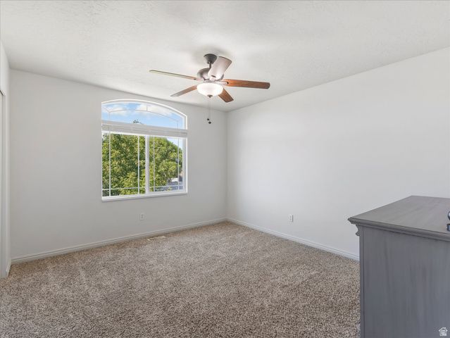 991 W OLDHAM DR, North Salt Lake, UT 84054