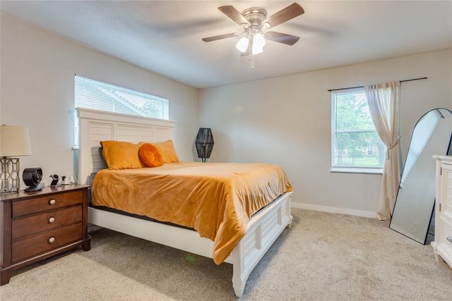 2012 Bradford Drive, Arlington, TX 76010