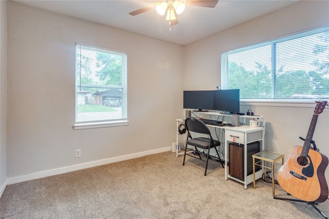 2012 Bradford Drive, Arlington, TX 76010