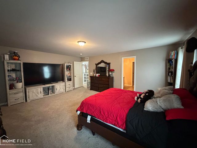 691 Woodvalley Drive, Corunna, MI 48817