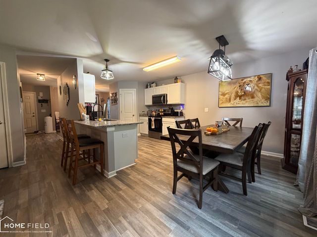 691 Woodvalley Drive, Corunna, MI 48817