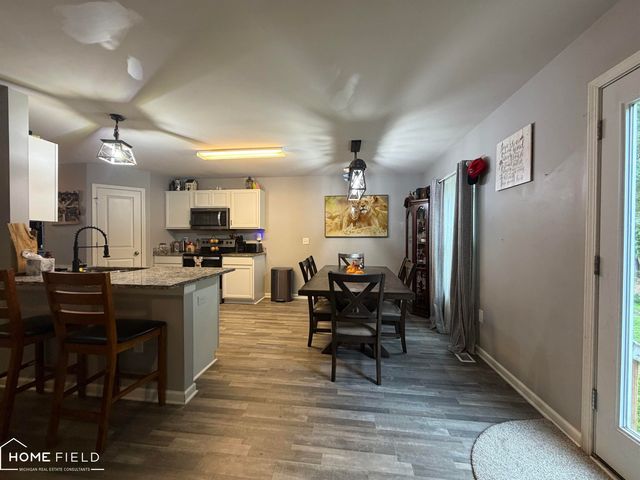 691 Woodvalley Drive, Corunna, MI 48817