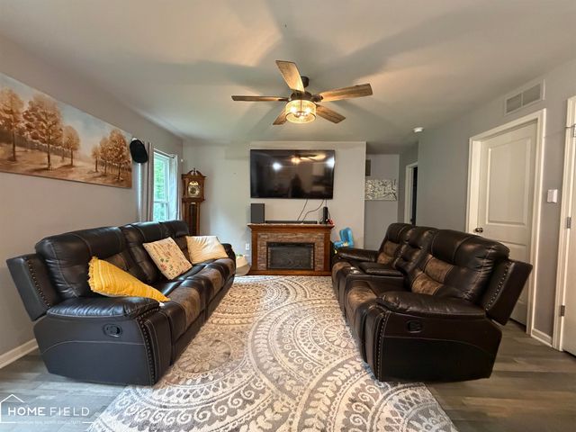 691 Woodvalley Drive, Corunna, MI 48817