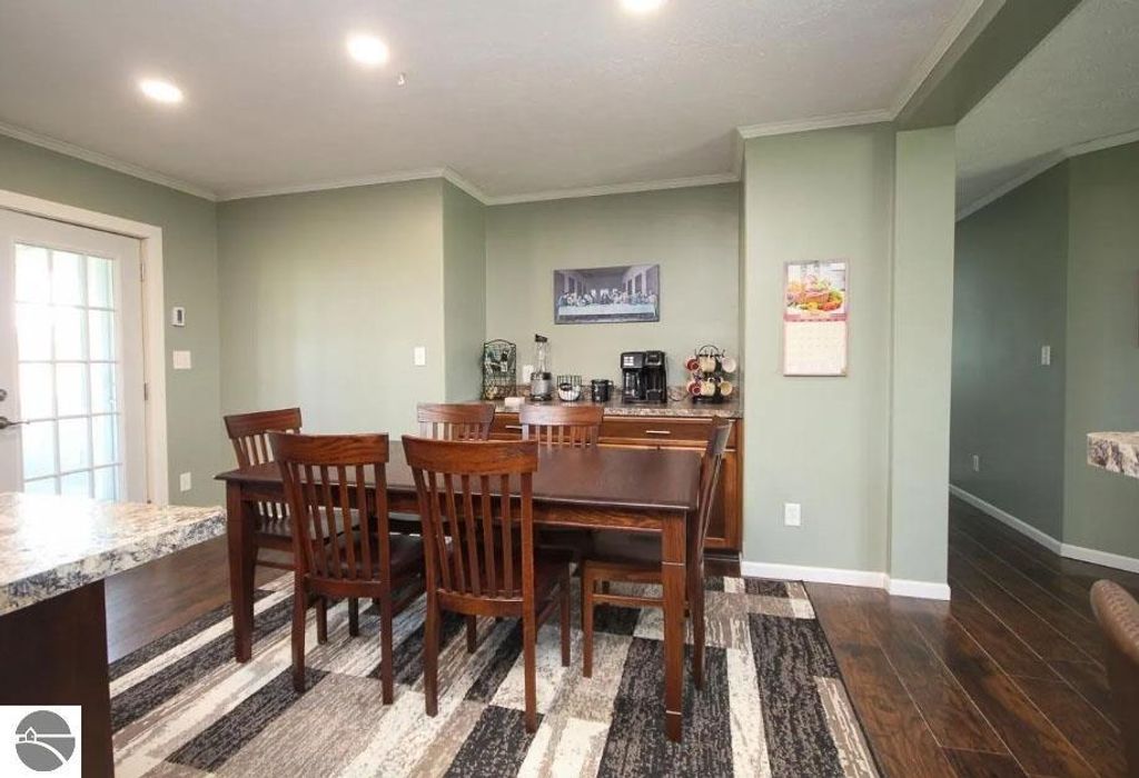 Image 11 of property listing at 5557 E Pleasant Valley Road, Shepherd, MI 48883