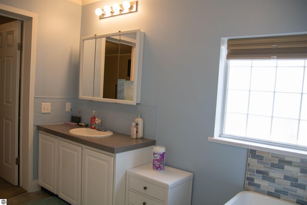 Image 20 of property listing at 5557 E Pleasant Valley Road, Shepherd, MI 48883
