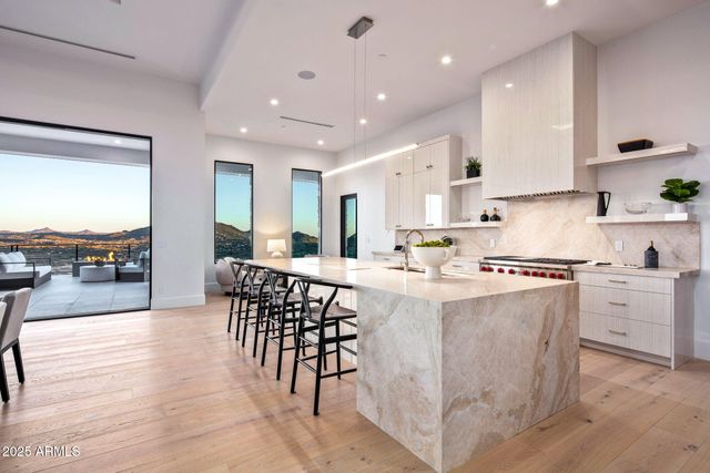 4880 E LONE MOUNTAIN Road N, Cave Creek, AZ 85331