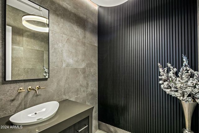 4880 E LONE MOUNTAIN Road N, Cave Creek, AZ 85331