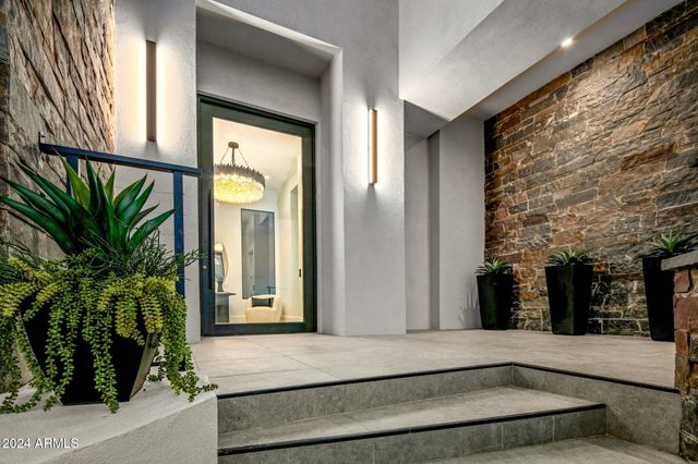 4880 E LONE MOUNTAIN Road N, Cave Creek, AZ 85331