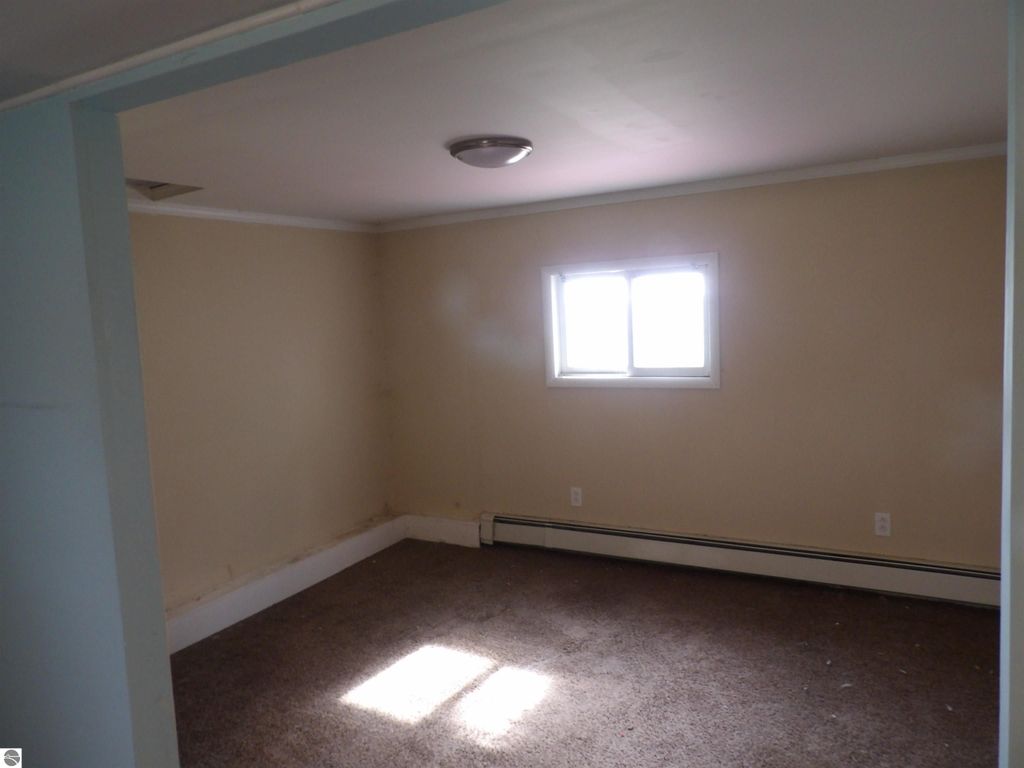 Image 14 of property listing at 11500 N State, St Louis, MI 48880