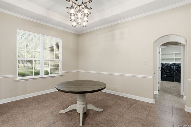 813 County Road 375, San Antonio, TX 78253