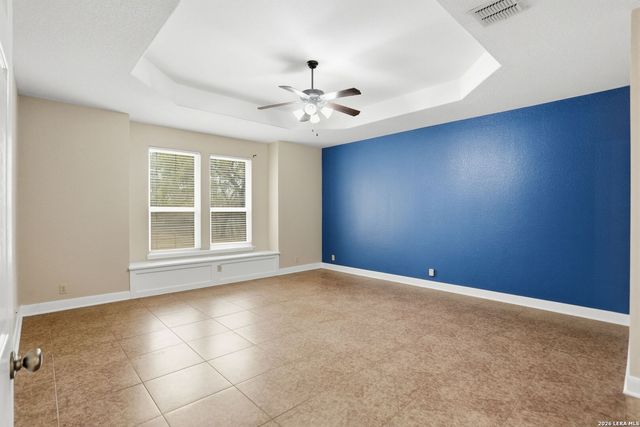 813 County Road 375, San Antonio, TX 78253