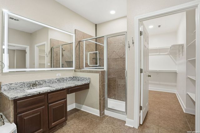 813 County Road 375, San Antonio, TX 78253