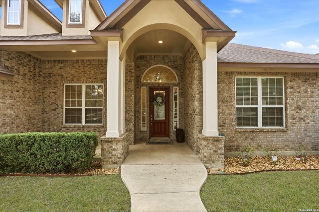 813 County Road 375, San Antonio, TX 78253