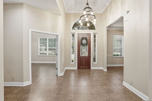 813 County Road 375, San Antonio, TX 78253