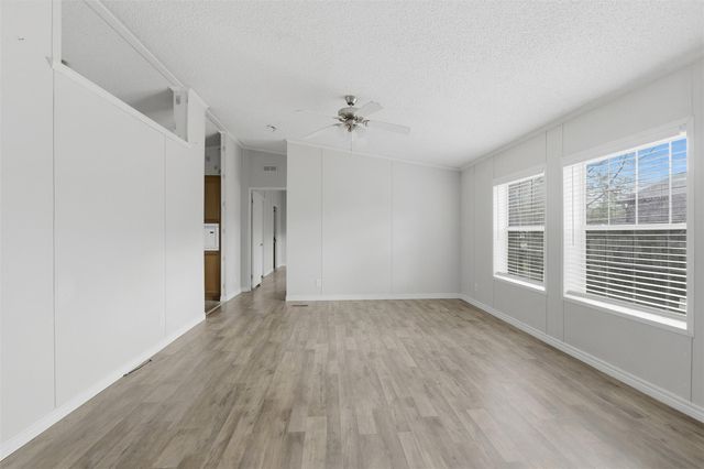 210 Nassau Lane, Point Blank, TX 77364