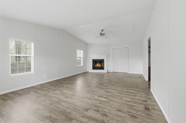 210 Nassau Lane, Point Blank, TX 77364