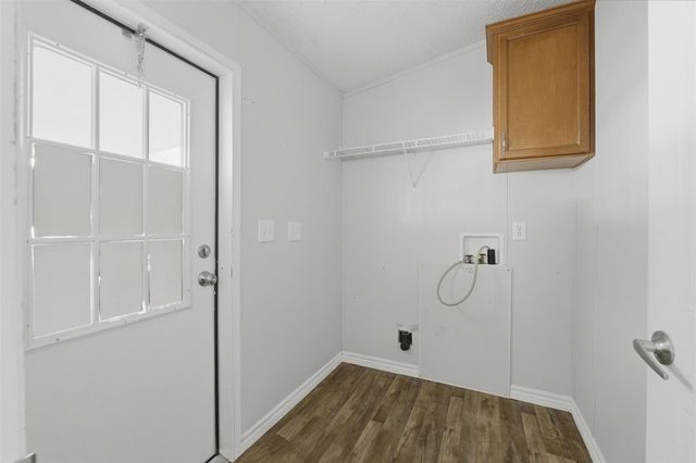 210 Nassau Lane, Point Blank, TX 77364