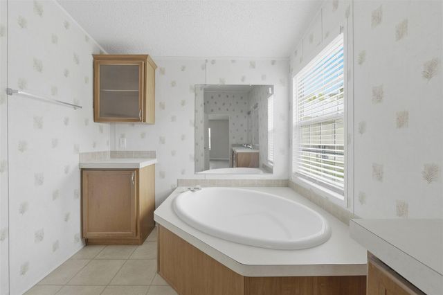 210 Nassau Lane, Point Blank, TX 77364