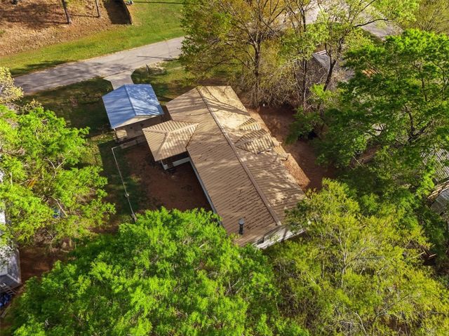210 Nassau Lane, Point Blank, TX 77364