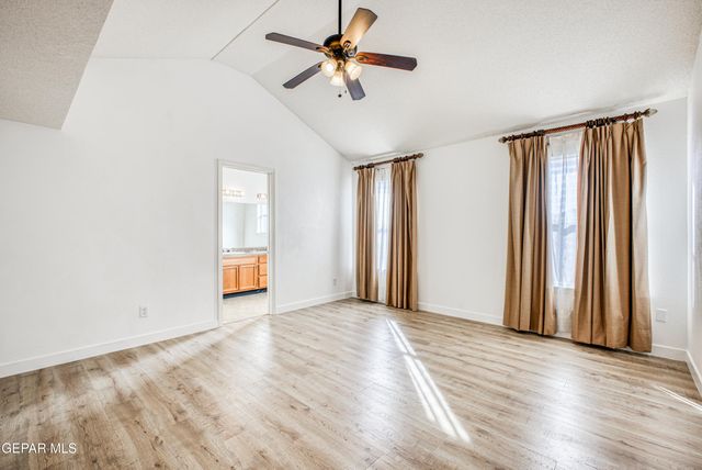 680 ALICE WALTER Court, El Paso, TX 79932