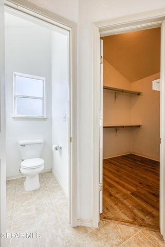 680 ALICE WALTER Court, El Paso, TX 79932