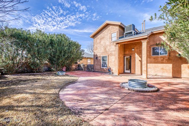 680 ALICE WALTER Court, El Paso, TX 79932