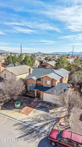 680 ALICE WALTER Court, El Paso, TX 79932