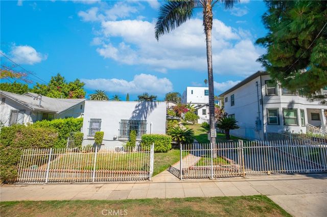2111 Aaron Street, Los Angeles, CA 90026