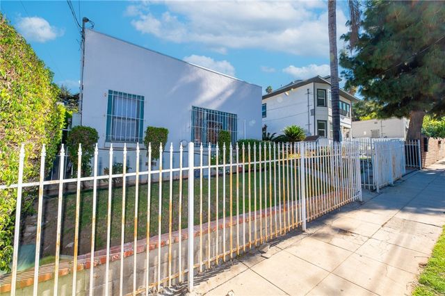 2111 Aaron Street, Los Angeles, CA 90026