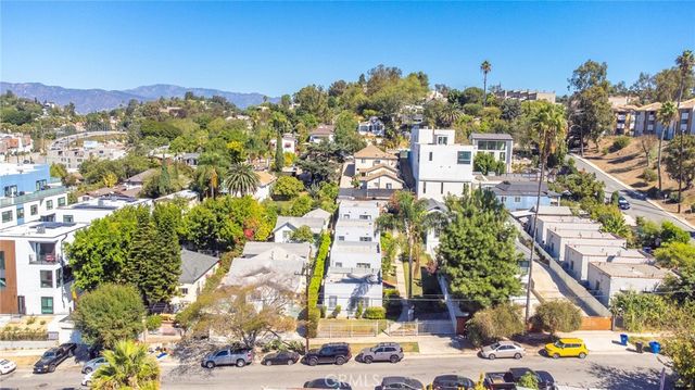 2111 Aaron Street, Los Angeles, CA 90026