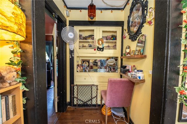 2111 Aaron Street, Los Angeles, CA 90026