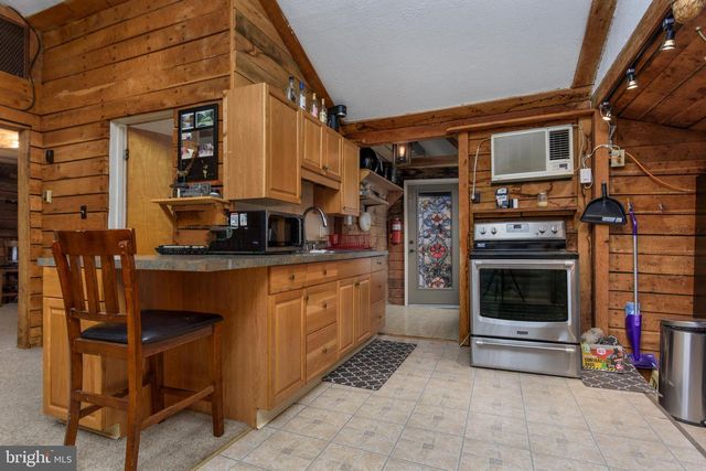 1016 BLUE RIDGE RD, Harrisburg, PA 17110