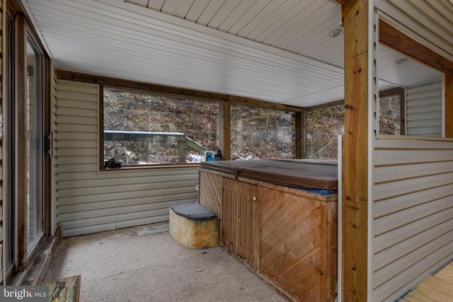 1016 BLUE RIDGE RD, Harrisburg, PA 17110