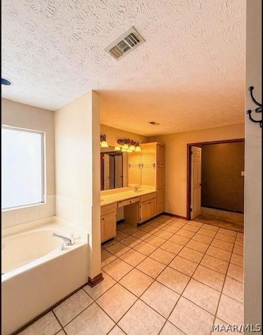 521 NEW BINGHAM Drive, Wetumpka, AL 36093