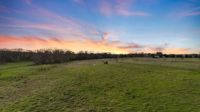 3647 County Road 265, Collinsville, TX 76233