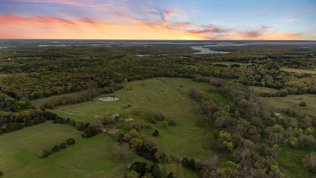 3647 County Road 265, Collinsville, TX 76233