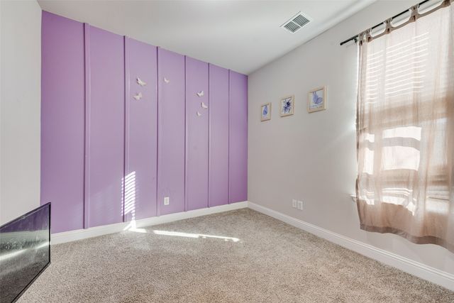 404 W Rochester Street, Terrell, TX 75160