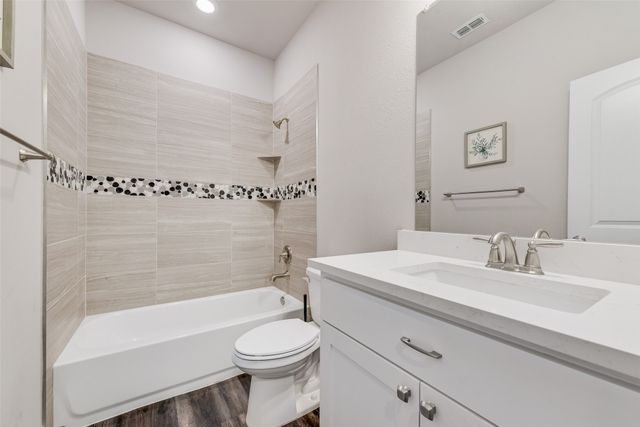 404 W Rochester Street, Terrell, TX 75160