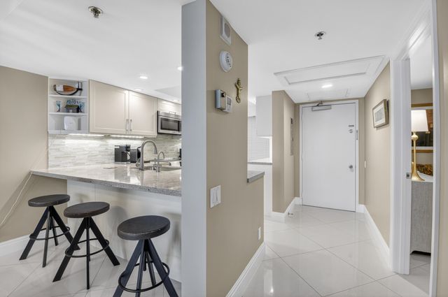 2687 N Ocean Boulevard G403, Boca Raton, FL 33431