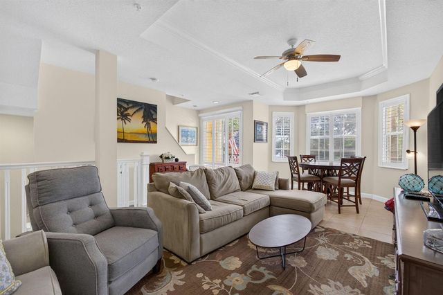 11812 Valencia Gardens Avenue, Palm Beach Gardens, FL 33410