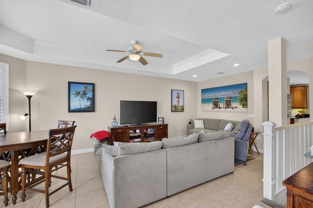 11812 Valencia Gardens Avenue, Palm Beach Gardens, FL 33410