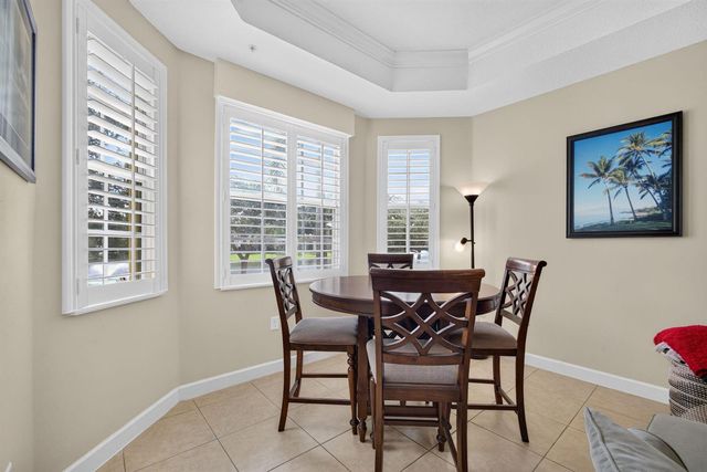 11812 Valencia Gardens Avenue, Palm Beach Gardens, FL 33410