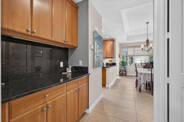 11812 Valencia Gardens Avenue, Palm Beach Gardens, FL 33410