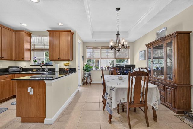 11812 Valencia Gardens Avenue, Palm Beach Gardens, FL 33410