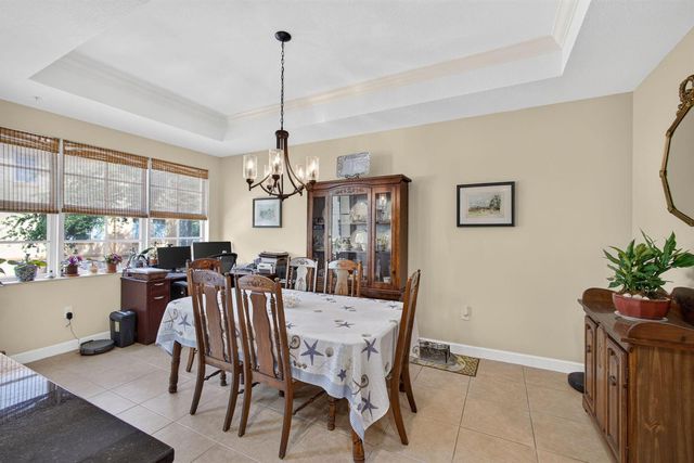 11812 Valencia Gardens Avenue, Palm Beach Gardens, FL 33410